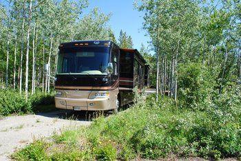 Hot Springs Campground & Hostel Upper Laberge Exteriör bild